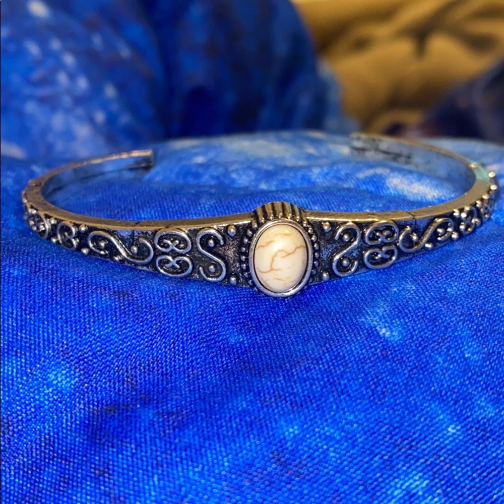 🥂Stone Bangle🥂